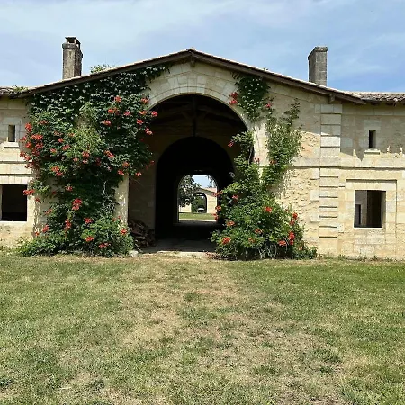 Сasa de vacaciones Domaine Epona Appt A